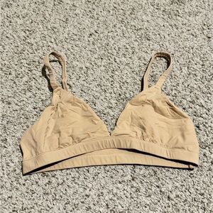 SKIMS Fit’s Everybody Triangle Bralette - Clay